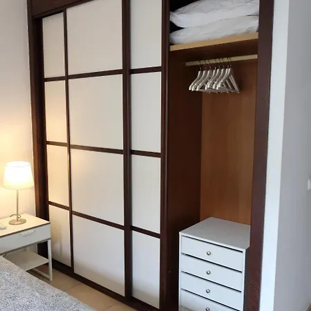 Spacious With Large Private Garden In Mar Apartment