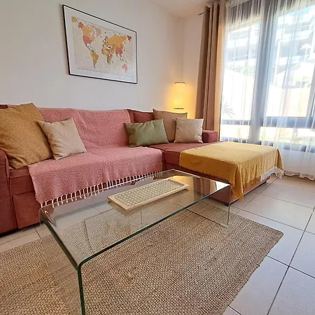 Daire Spacious With Large Private Garden In Mar *
